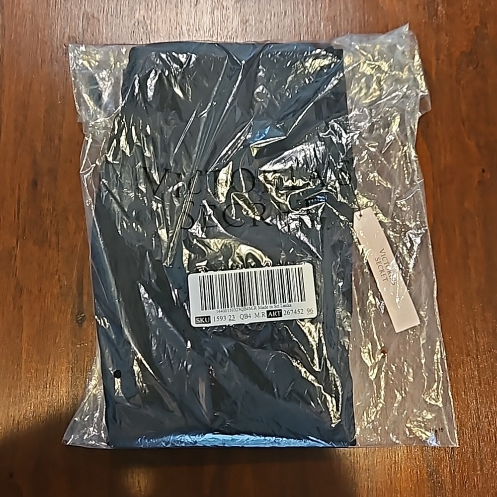🆕️NWT Victoria's Secret Leggings